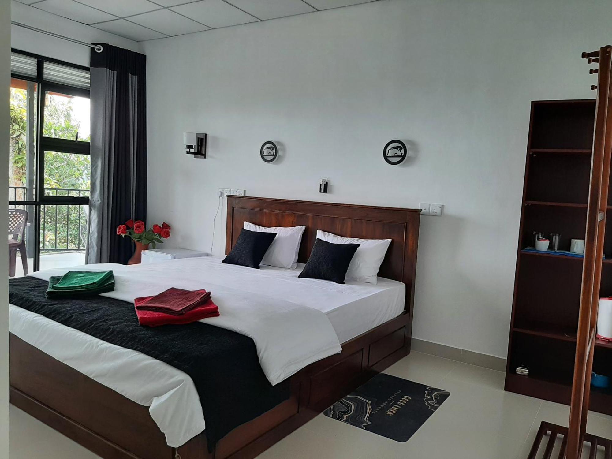 Glorious Nature Inn Ела Екстериор снимка