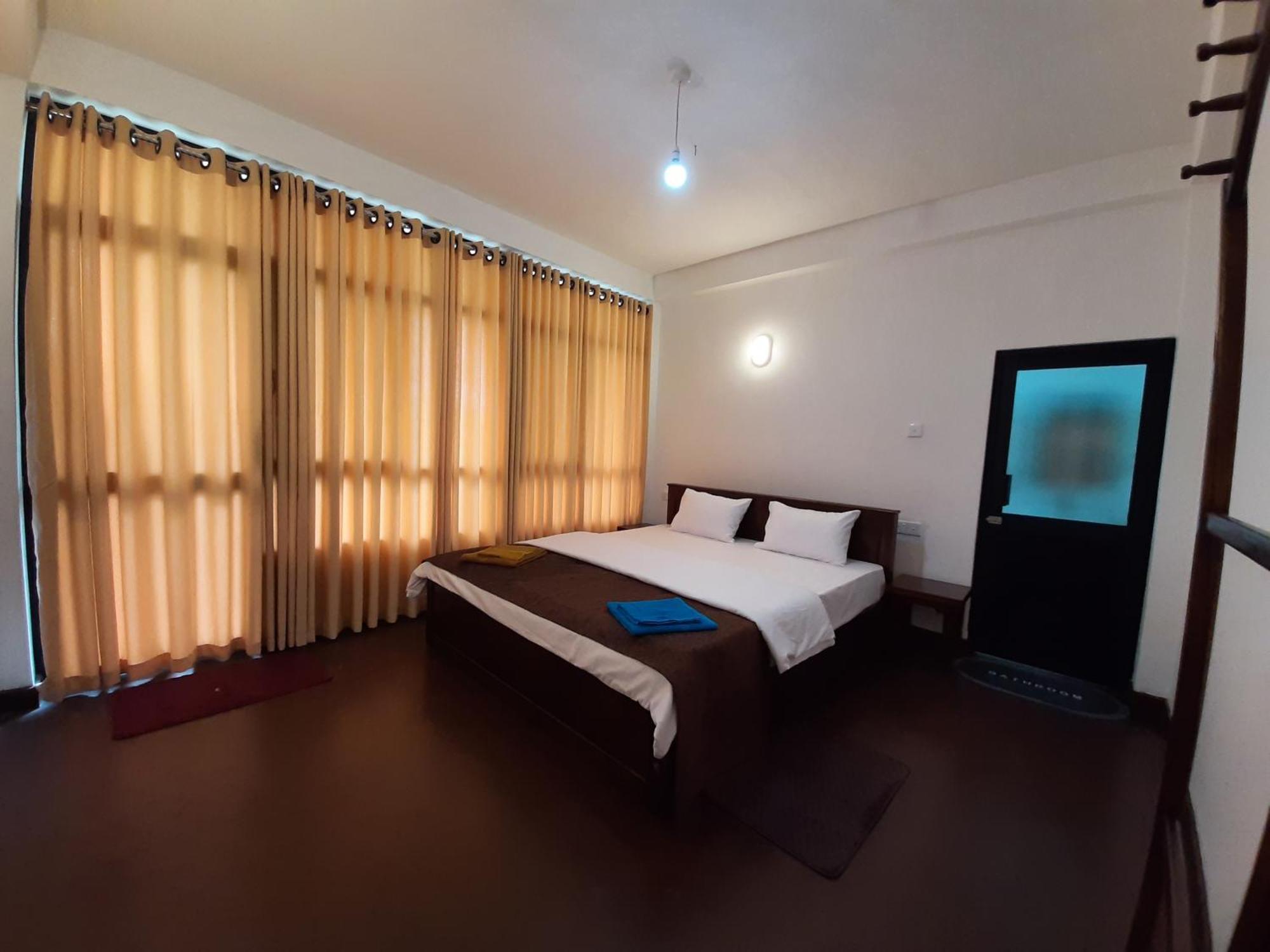 Glorious Nature Inn Ела Екстериор снимка